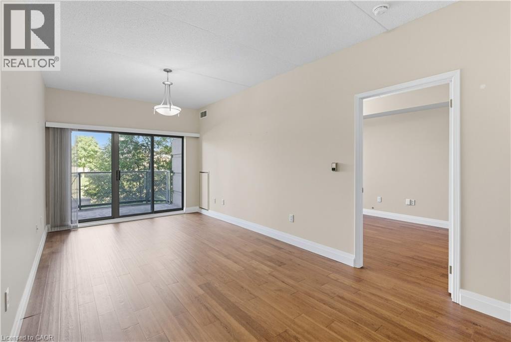 2075 Amherst Heights Drive Unit# 211, Burlington, Ontario  L7P 5B8 - Photo 13 - 40774532