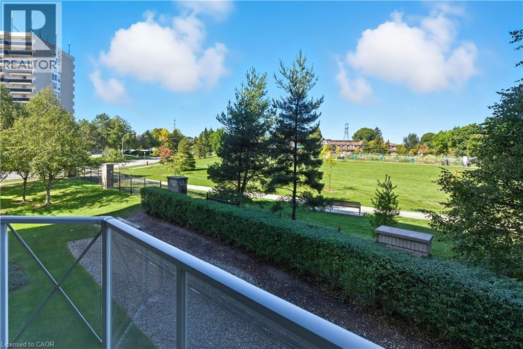 2075 Amherst Heights Drive Unit# 211, Burlington, Ontario  L7P 5B8 - Photo 12 - 40774532