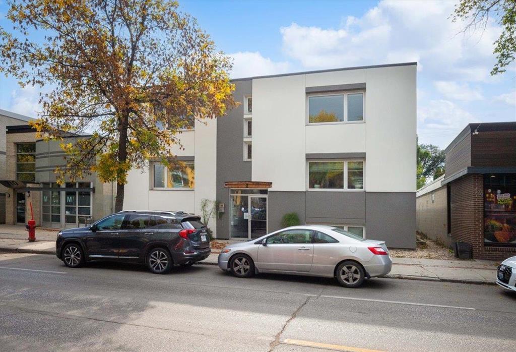 8 716 Corydon Avenue, Winnipeg, Manitoba  R3M 0X9 - Photo 0 - 202600466