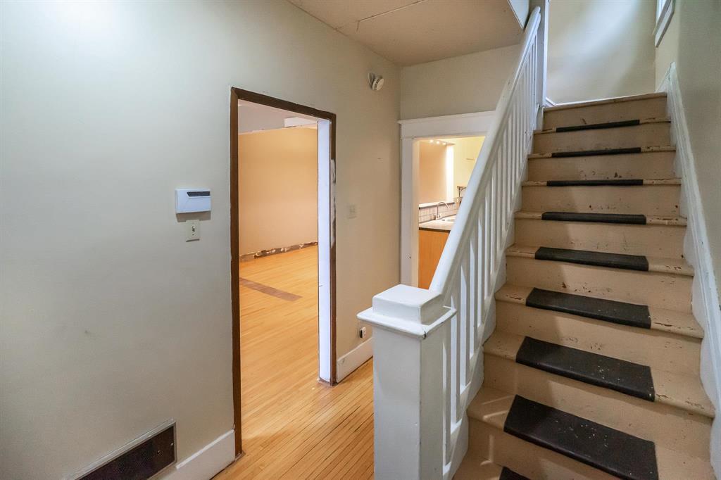 524 Lipton Street, Winnipeg, Manitoba  R3G 2H3 - Photo 11 - 202601063