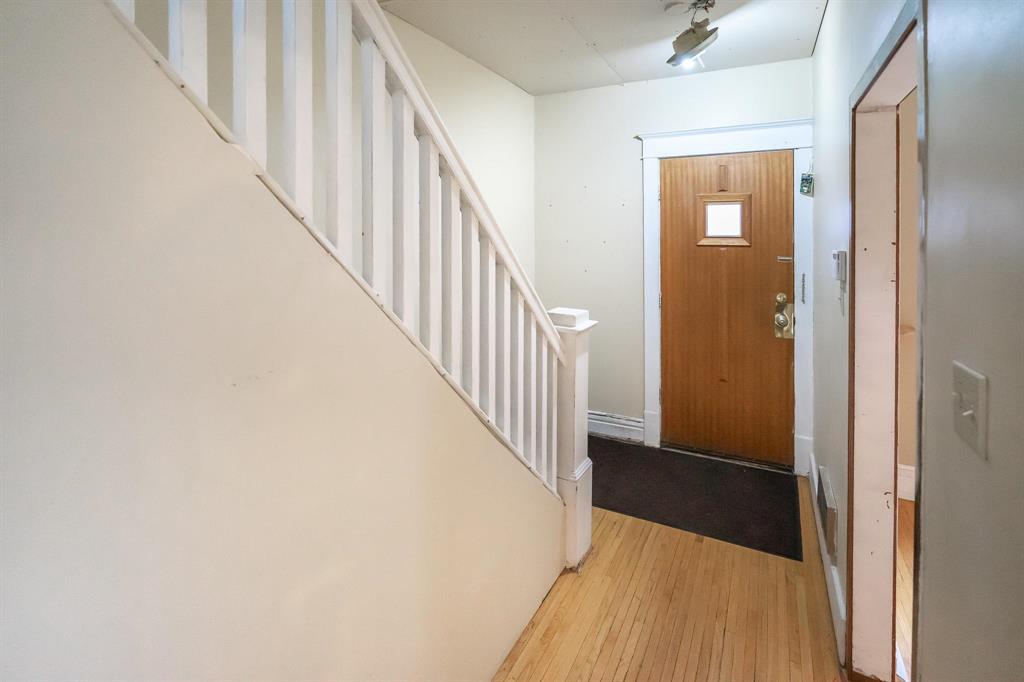 524 Lipton Street, Winnipeg, Manitoba  R3G 2H3 - Photo 3 - 202601063