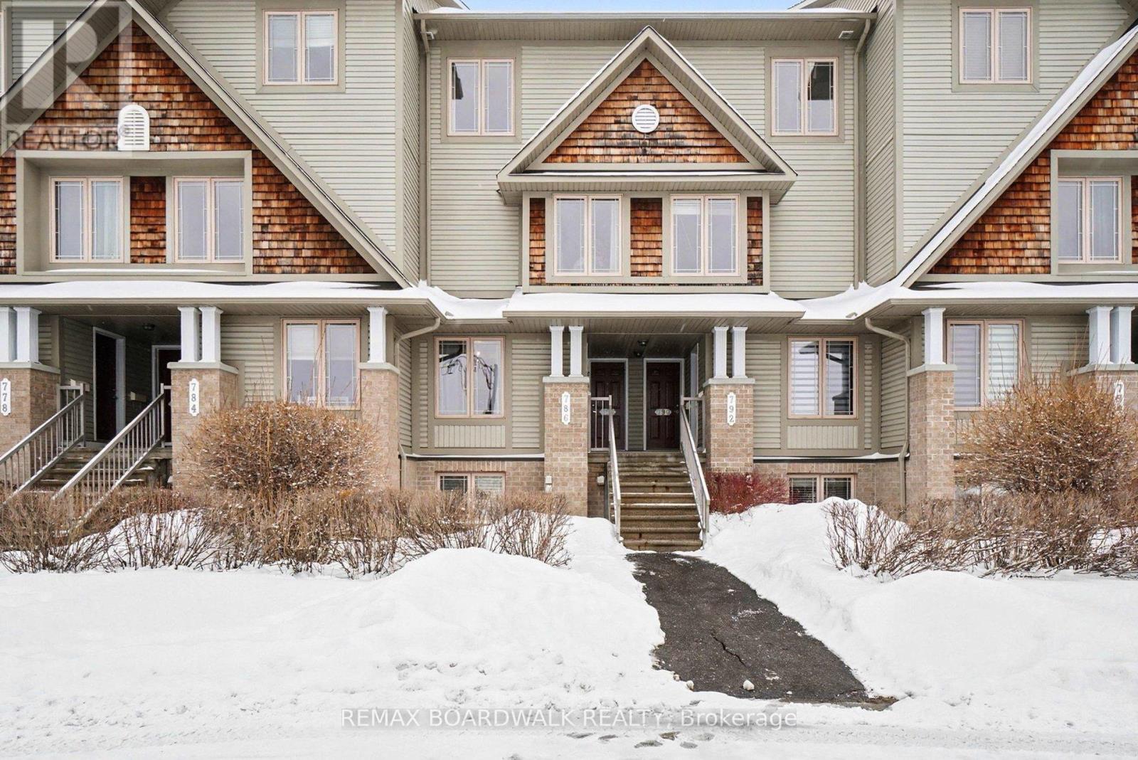 786 Lakeridge Drive, Ottawa, Ontario  K4A 0N3 - Photo 2 - X12713184