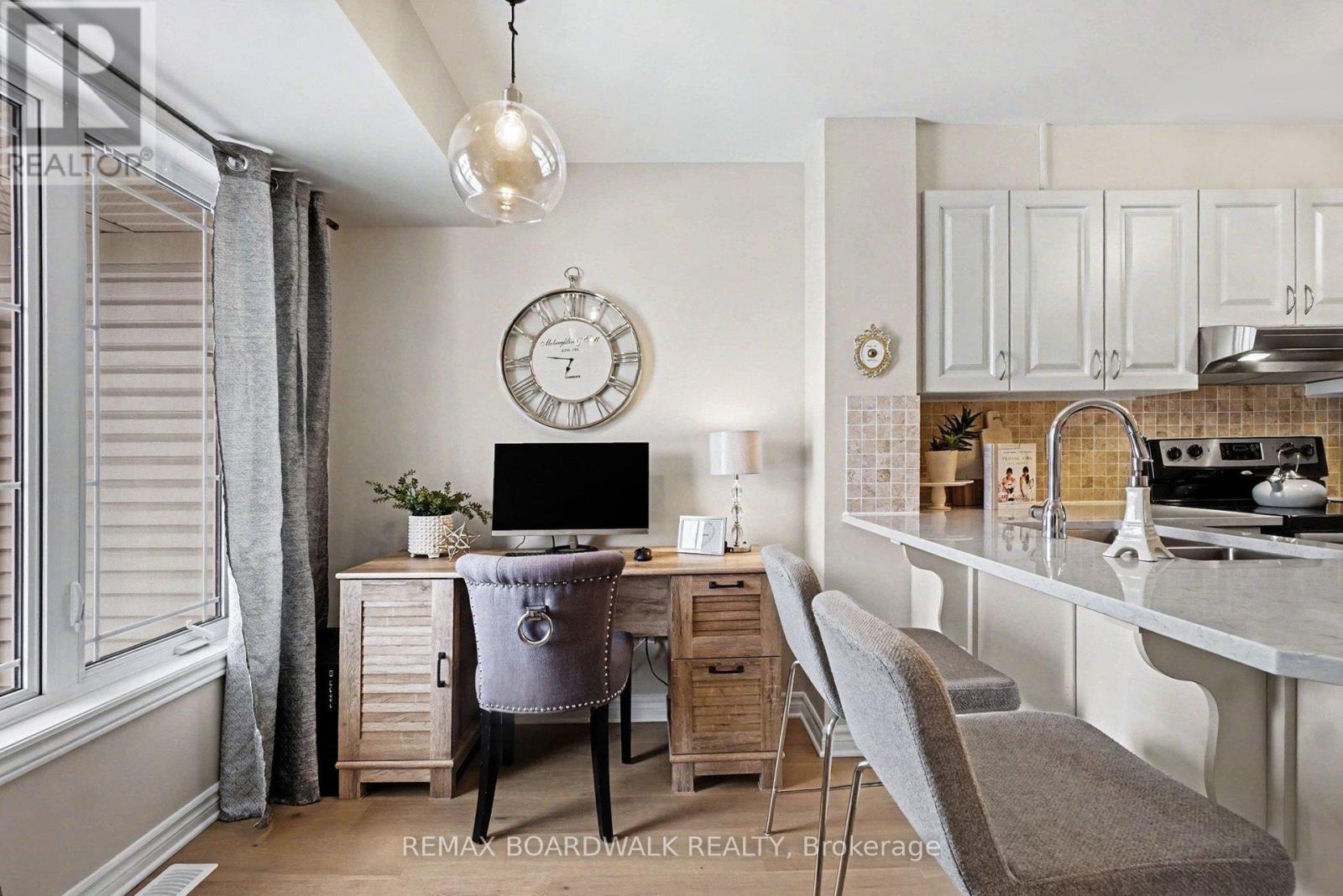 786 Lakeridge Drive, Ottawa, Ontario  K4A 0N3 - Photo 4 - X12713184