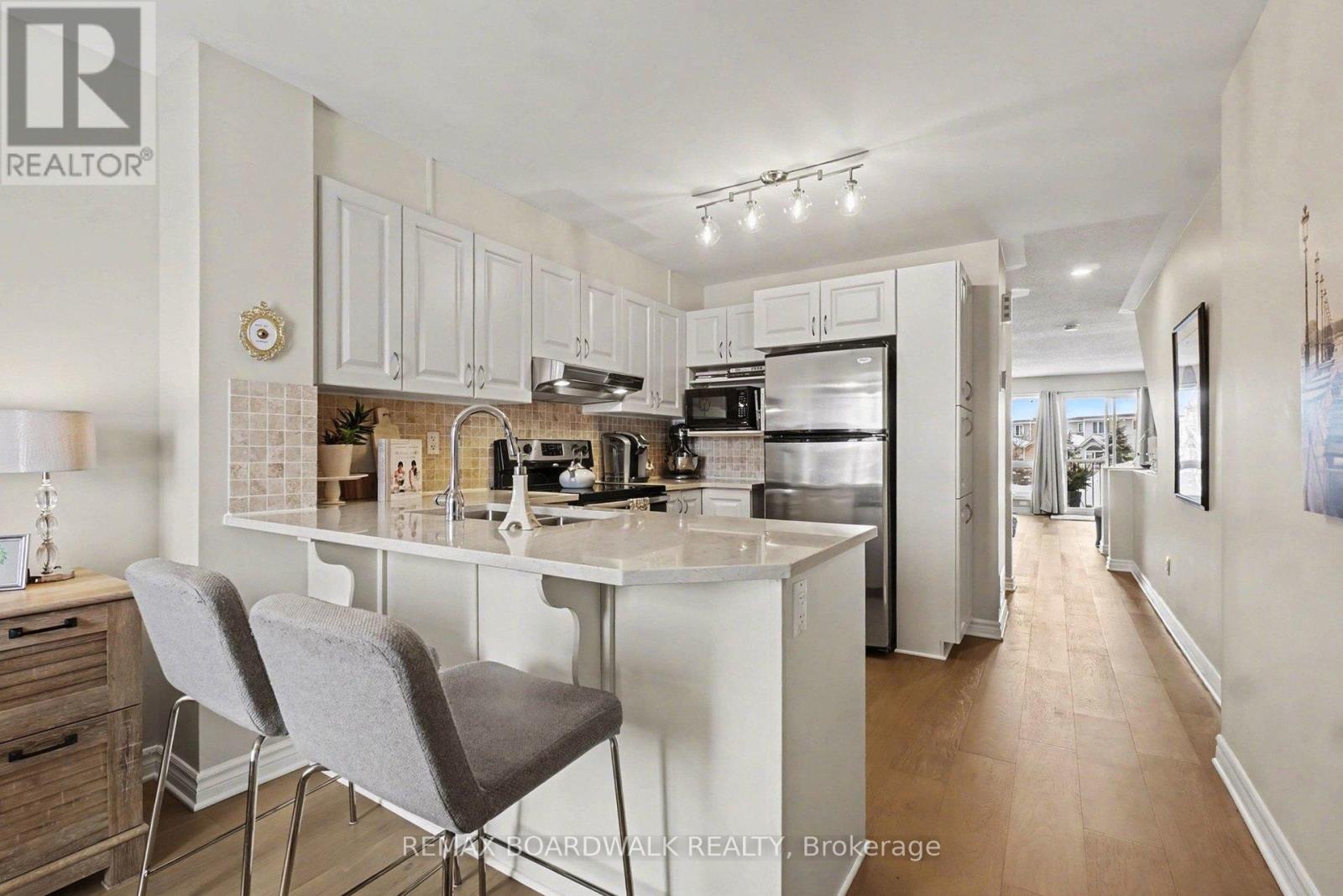 786 Lakeridge Drive, Ottawa, Ontario  K4A 0N3 - Photo 5 - X12713184