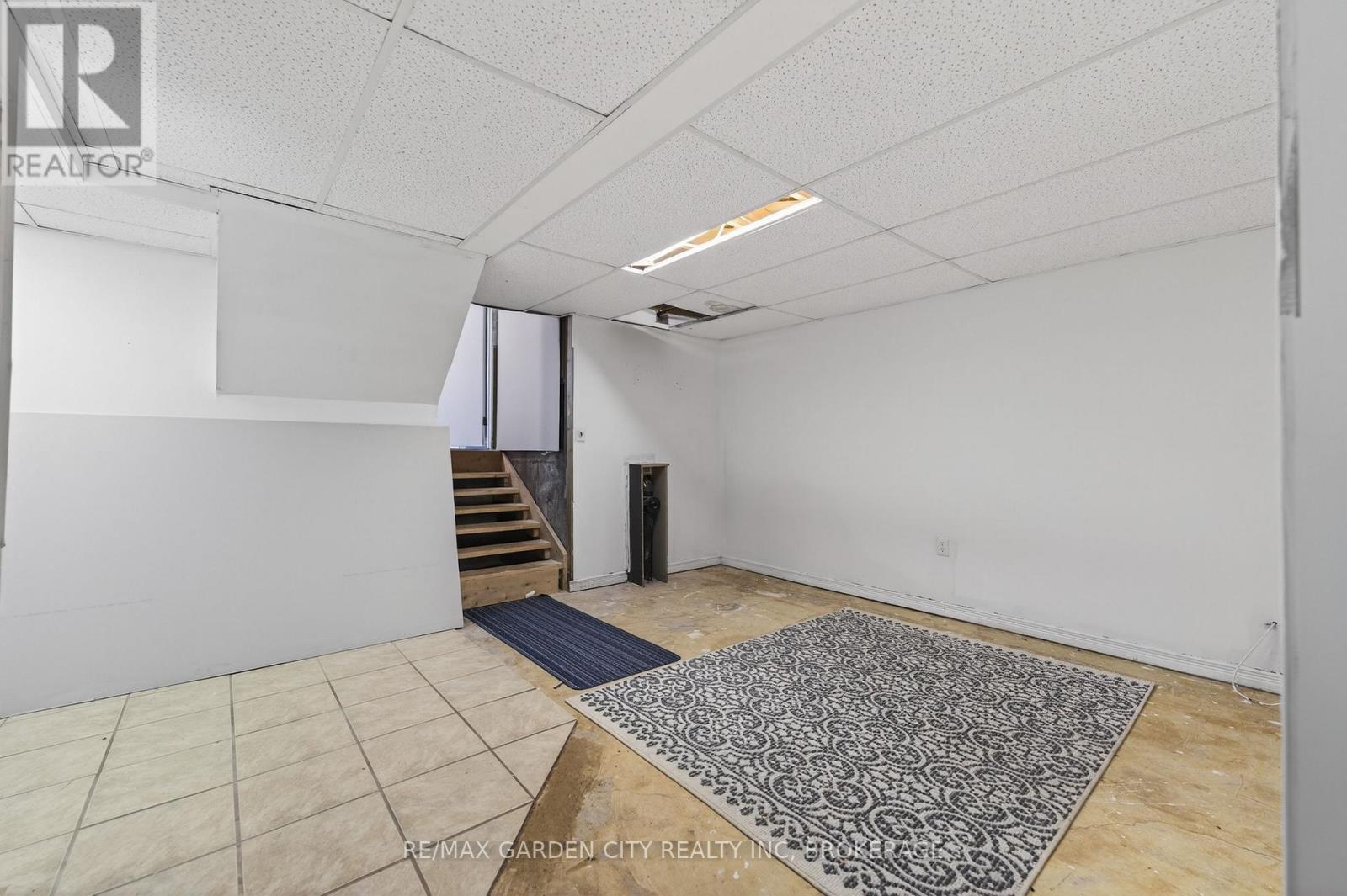 49 Autumn Place, St. Catharines (Oakdale), Ontario  L2P 3W6 - Photo 22 - X12713212