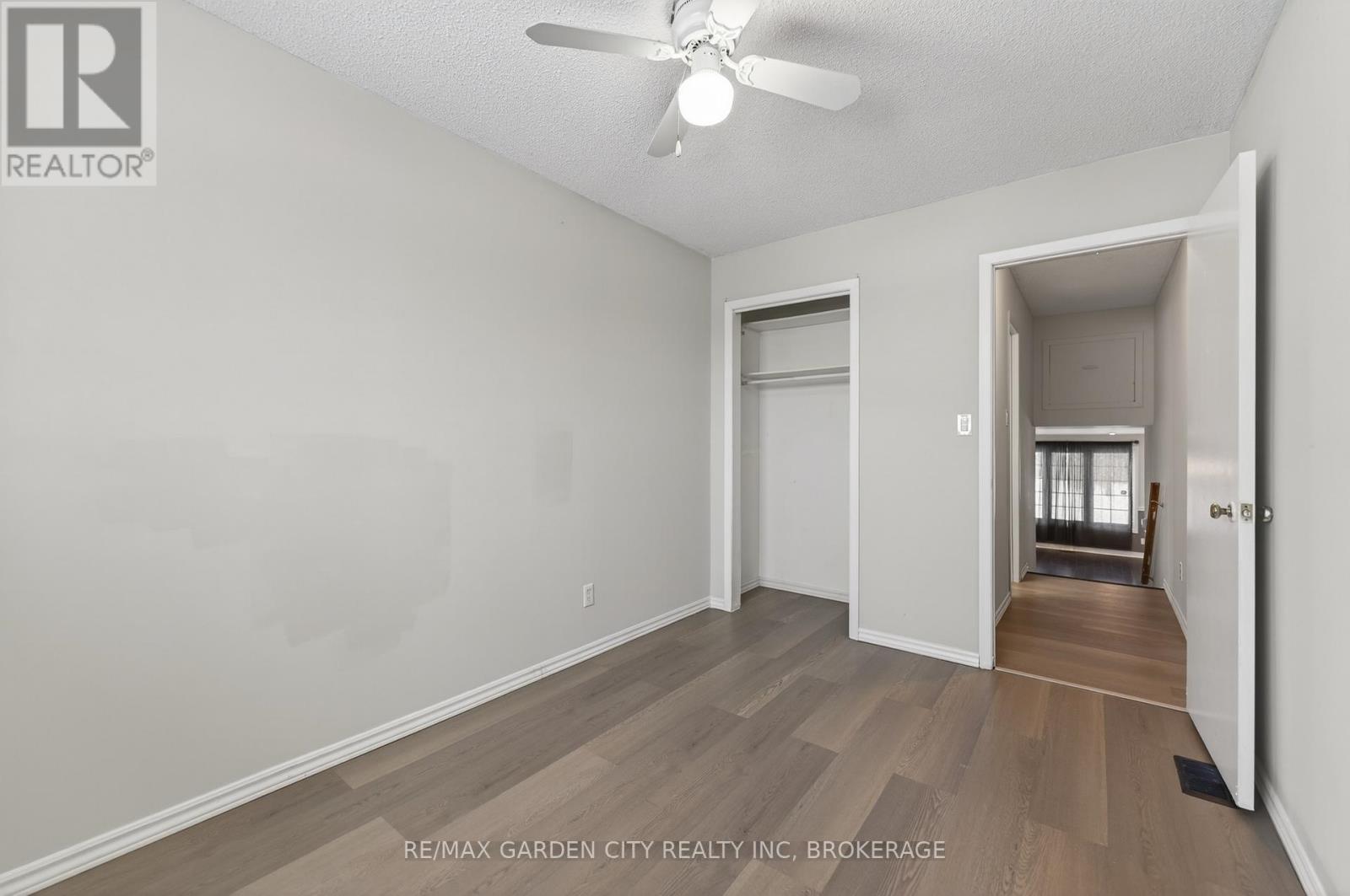 49 Autumn Place, St. Catharines (Oakdale), Ontario  L2P 3W6 - Photo 9 - X12713212