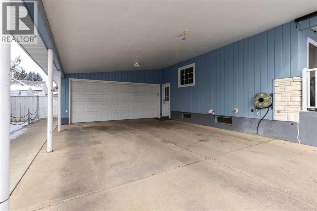 2220 Mayor Magrath Drive S, Lethbridge, Alberta  T1K 2S4 - Photo 5 - A2272615