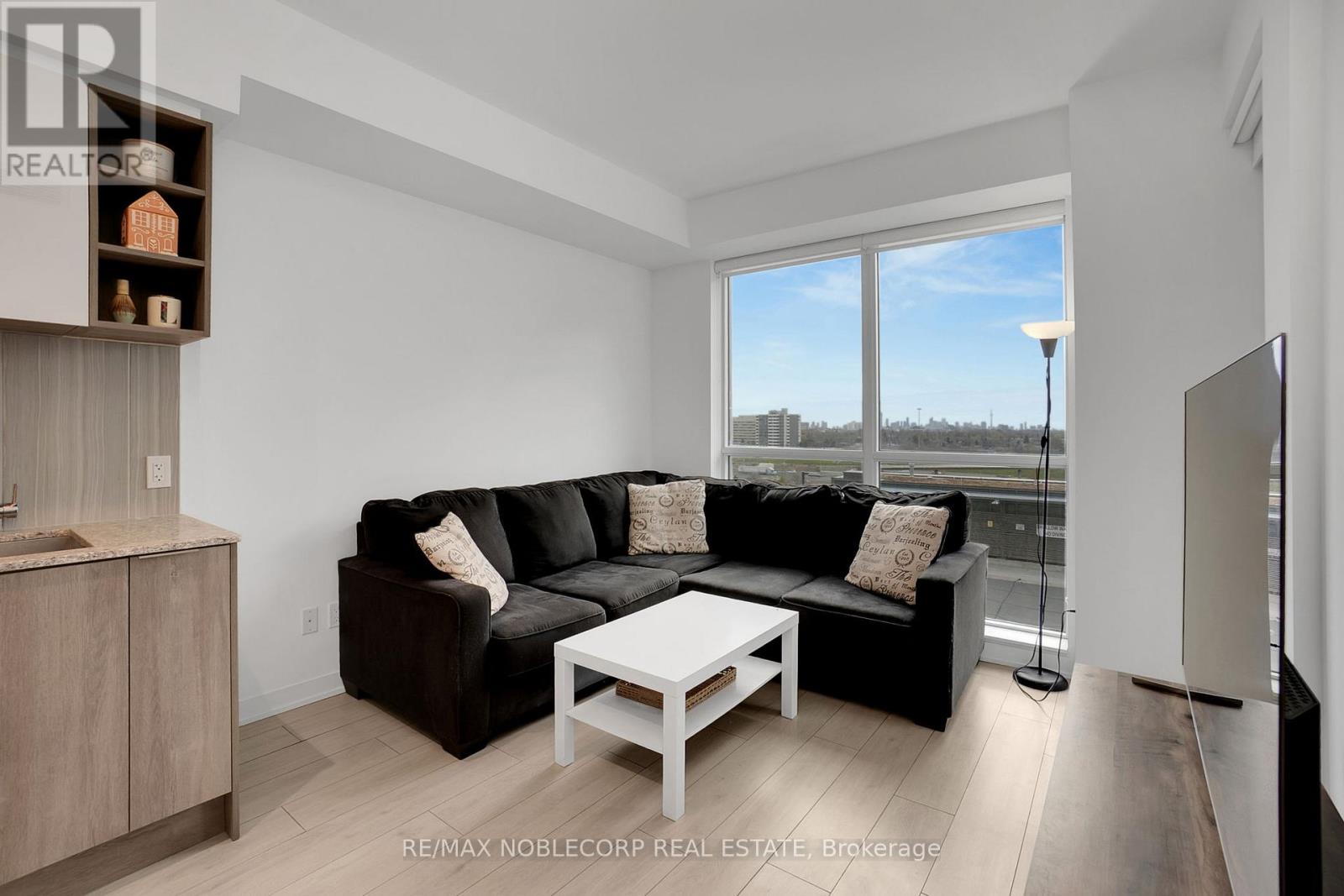 923 - 31 Tippett Road, Toronto, Ontario  M3H 2V1 - Photo 16 - C12713198