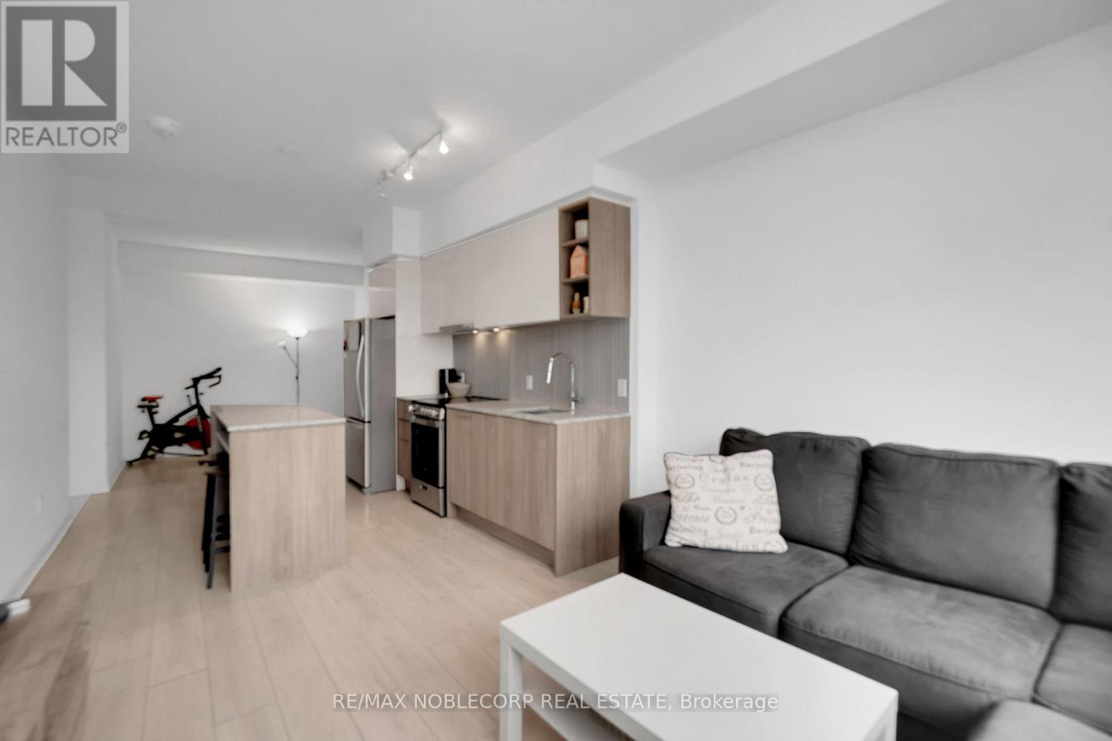 923 - 31 Tippett Road, Toronto, Ontario  M3H 2V1 - Photo 19 - C12713198