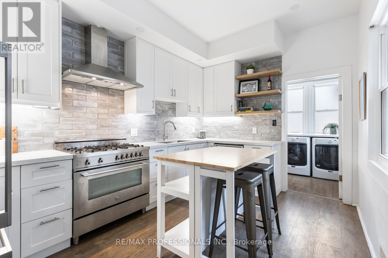 114 Manning Avenue, Toronto, Ontario  M6J 2K5 - Photo 12 - C12713206