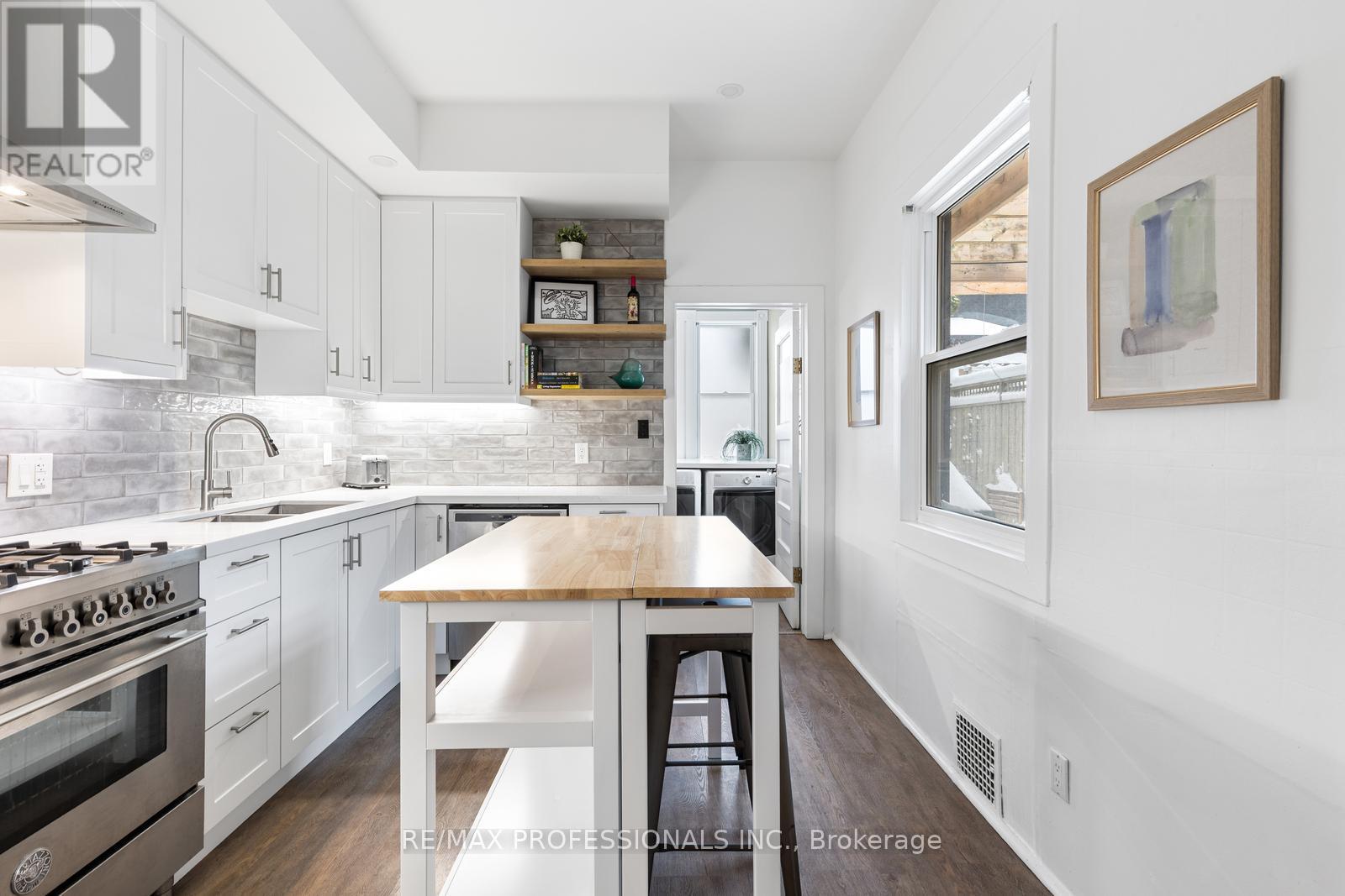 114 Manning Avenue, Toronto, Ontario  M6J 2K5 - Photo 13 - C12713206