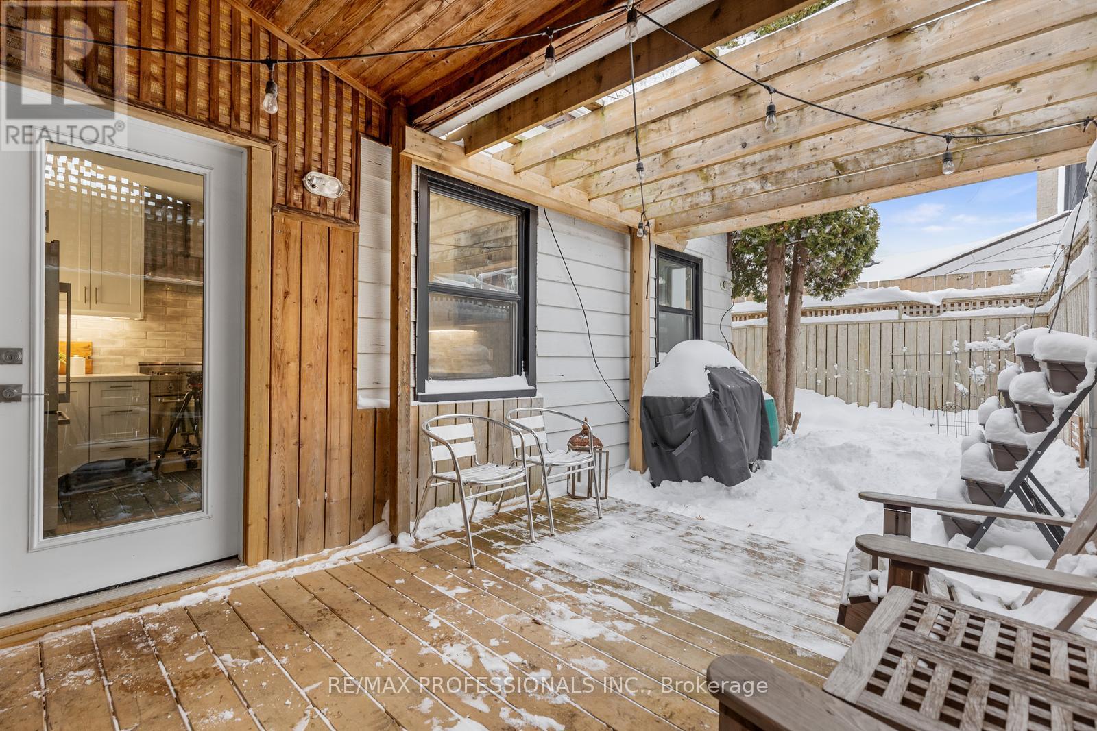 114 Manning Avenue, Toronto, Ontario  M6J 2K5 - Photo 29 - C12713206