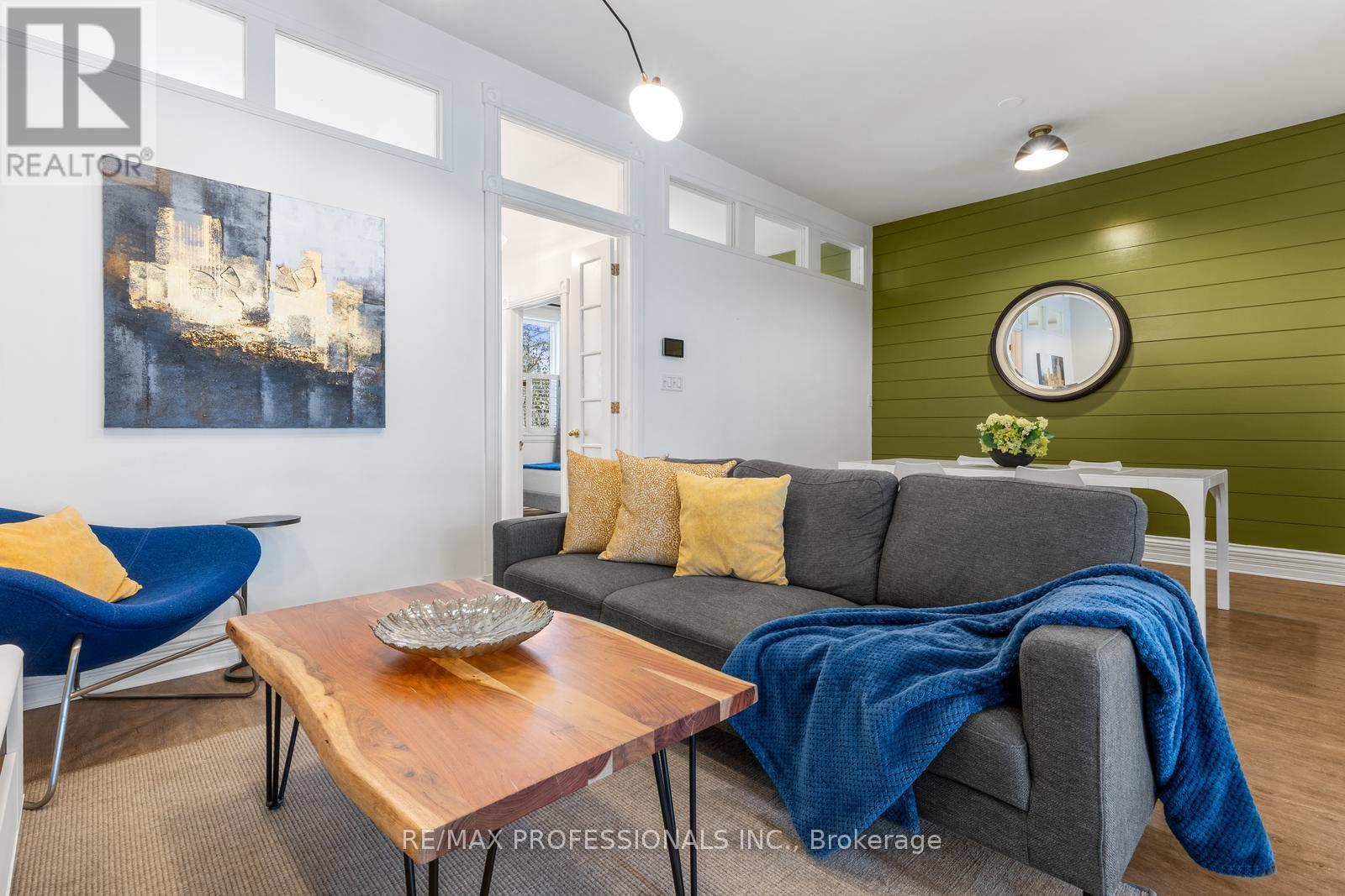 114 Manning Avenue, Toronto, Ontario  M6J 2K5 - Photo 9 - C12713206