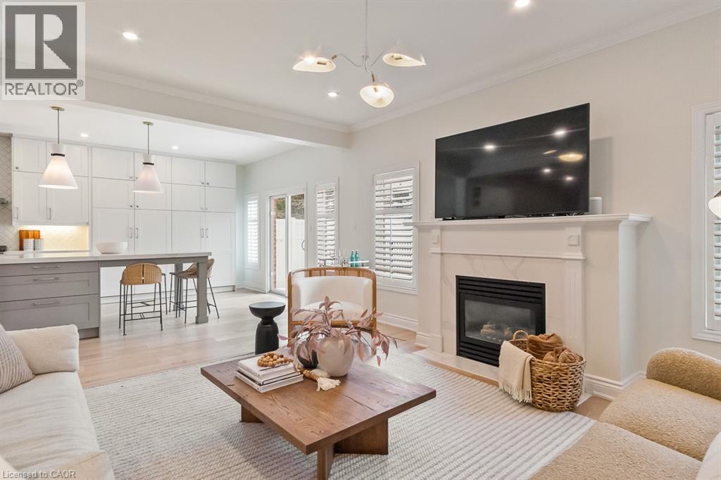 2301 Baronwood Drive, Oakville, Ontario  L6M 4Z6 - Photo 8 - 40797602