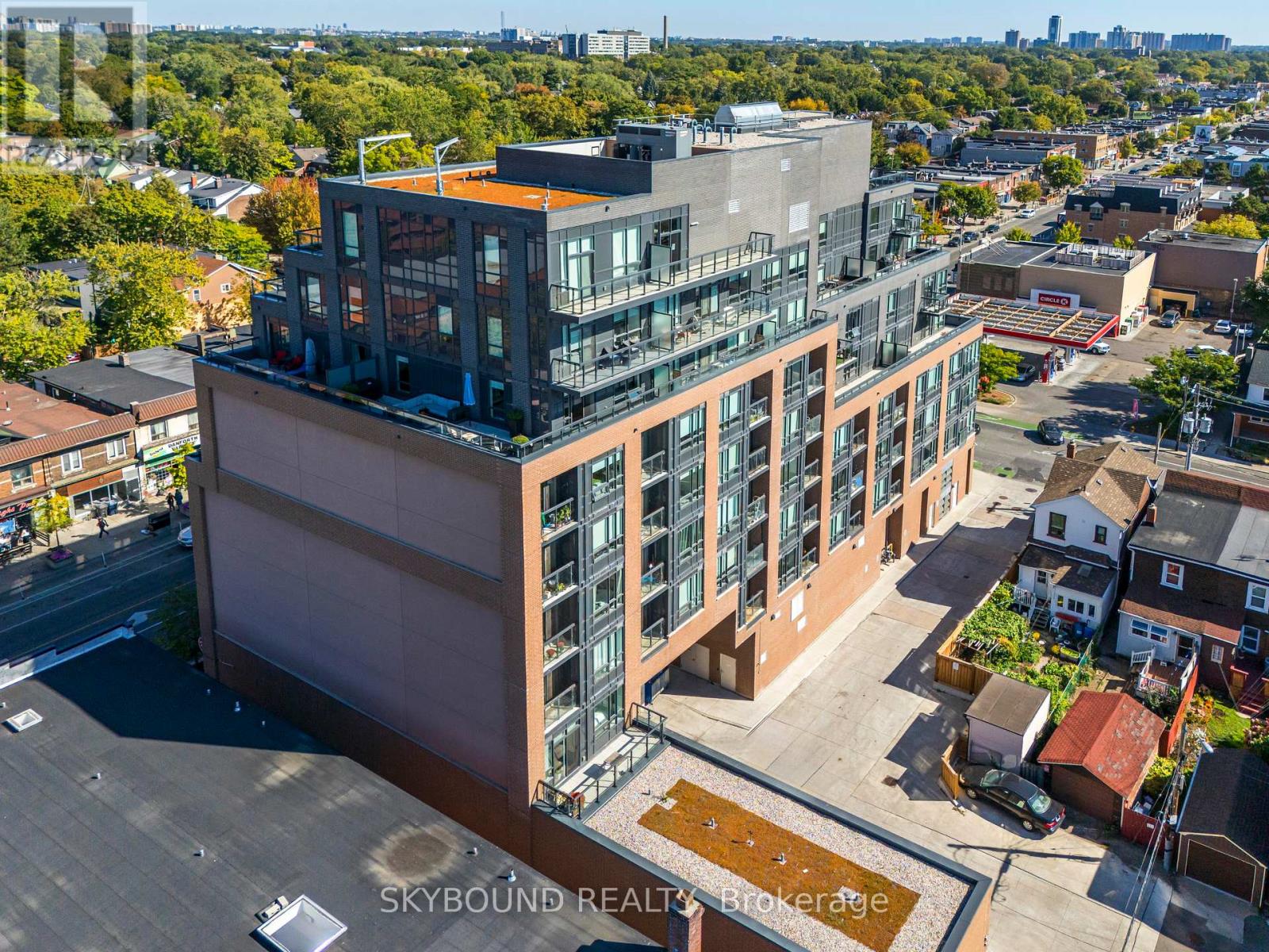 # 703 - 630 Greenwood Avenue, Toronto, Ontario  M4J 0A8 - Photo 4 - E12713258