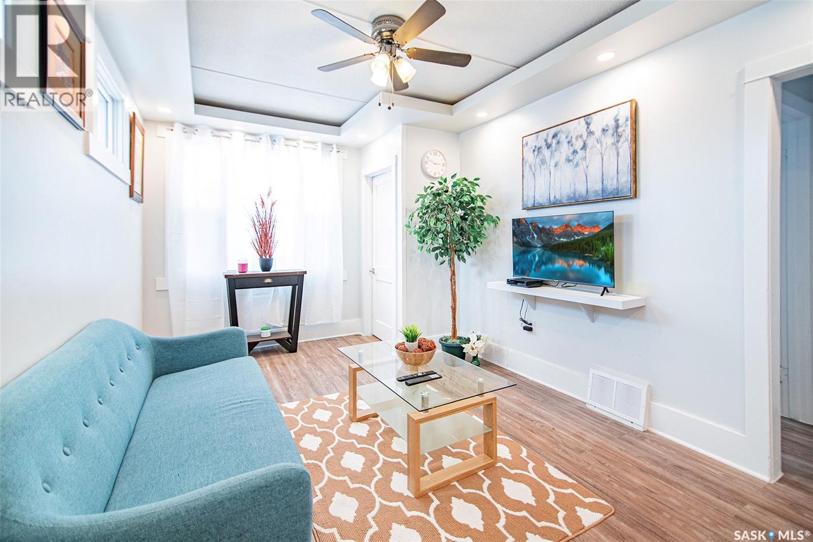 301 River Street E, Prince Albert, Saskatchewan  S6V 0A3 - Photo 2 - SK027038