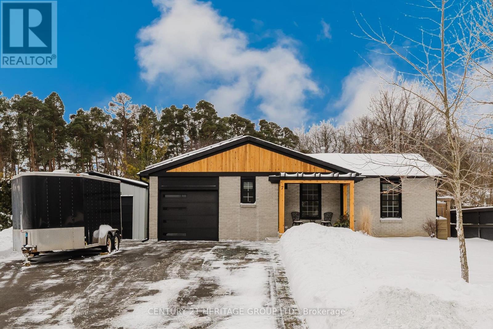 7 Crawford Circle, New Tecumseth, Ontario  L0G 1A0 - Photo 3 - N12712348