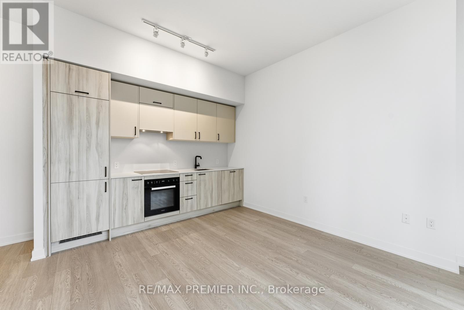 4303 - 950 Portage Parkway, Vaughan, Ontario  L4K 0L1 - Photo 8 - N12712998