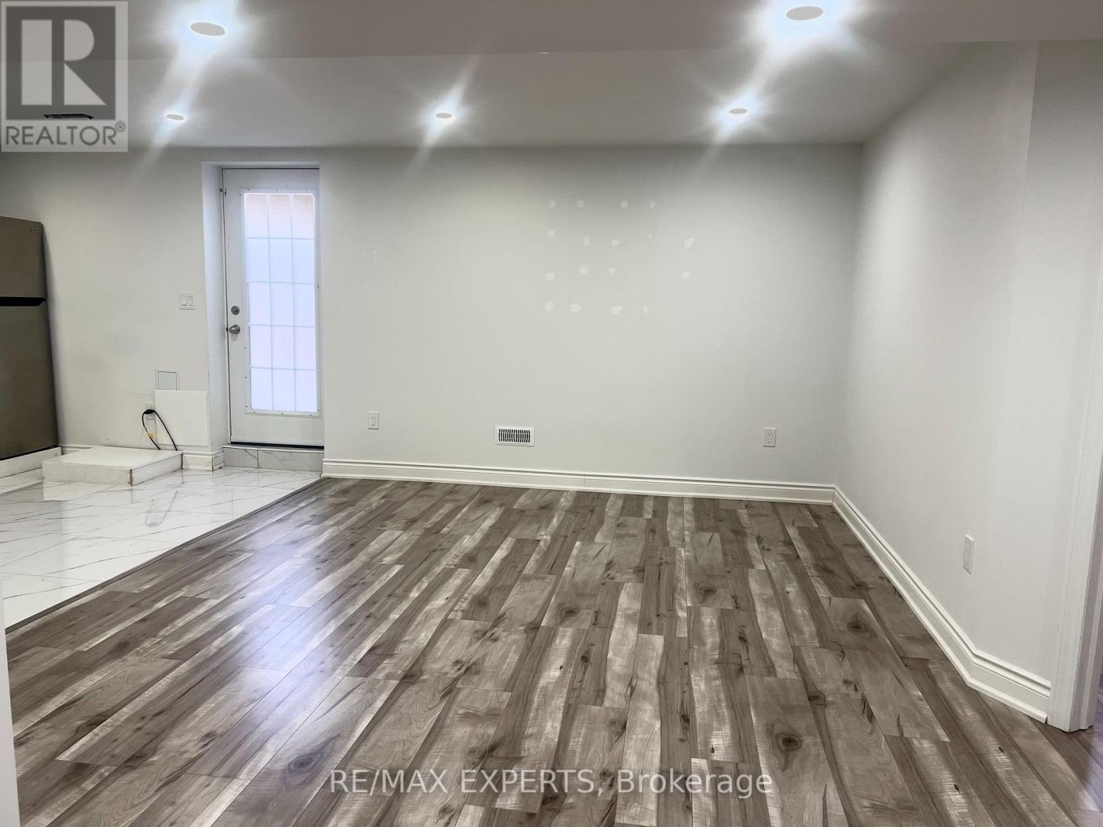 Bsmt - 1368 Connaught Terrace, Milton, Ontario  L9E 0B8 - Photo 2 - W12678766