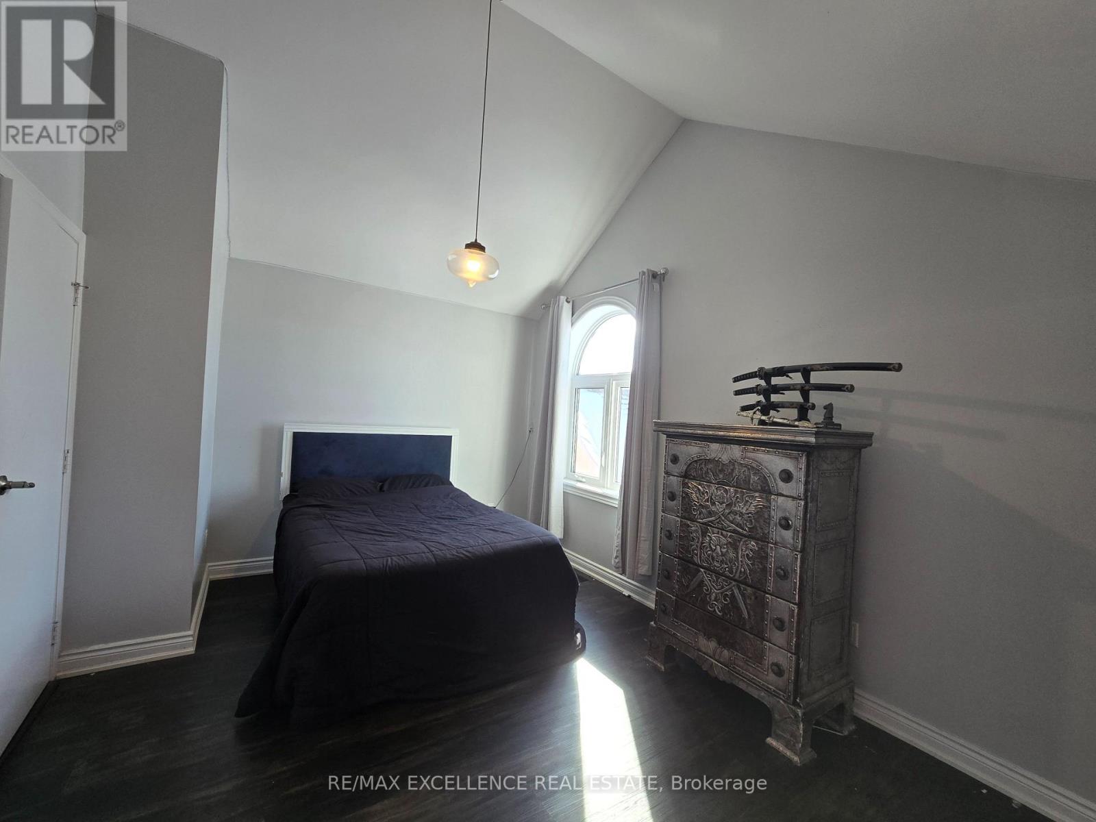 50 Elizabeth Street S, Brampton, Ontario  L6Y 1R1 - Photo 9 - W12709370