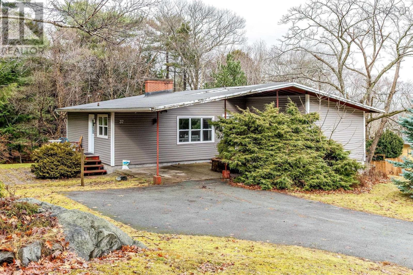 37 Sherbrooke Drive, Halifax, Nova Scotia  B3M 1P5 - Photo 2 - 202601158