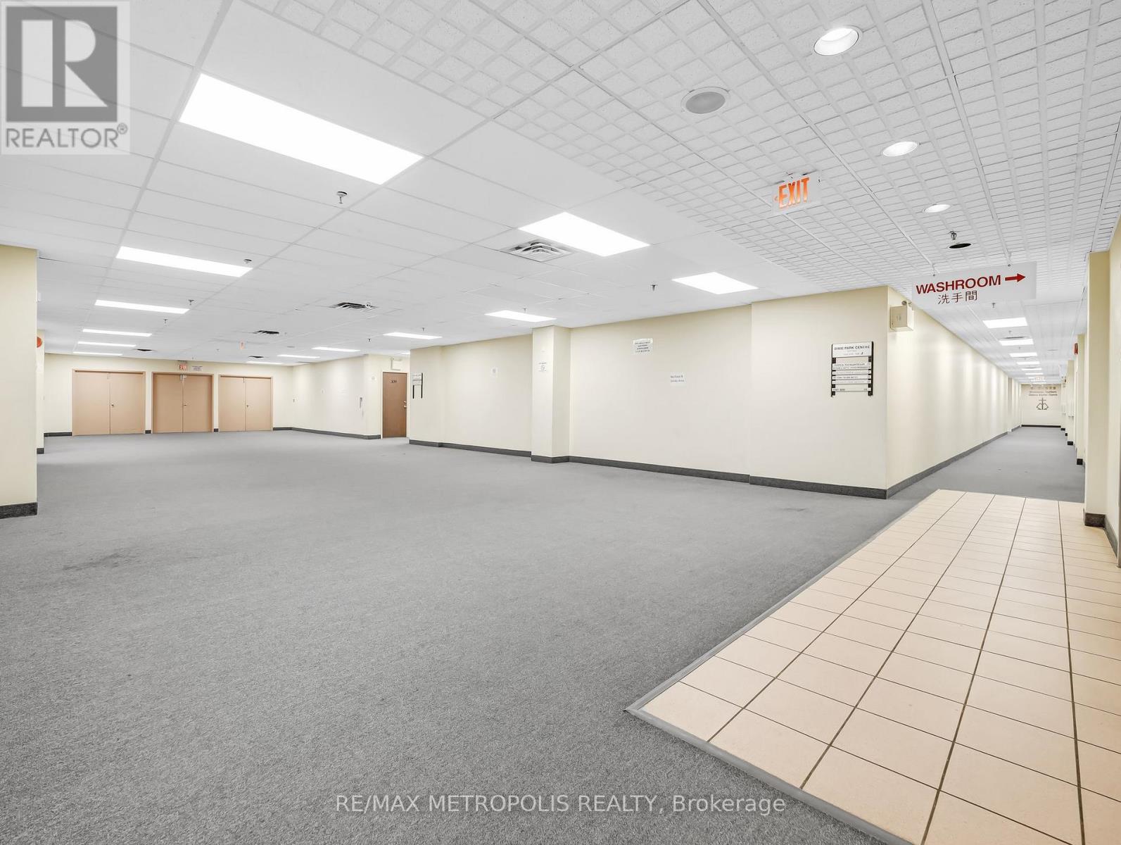 309 - 1550 South Gateway Road, Mississauga, Ontario  L4W 5G6 - Photo 2 - W12713188