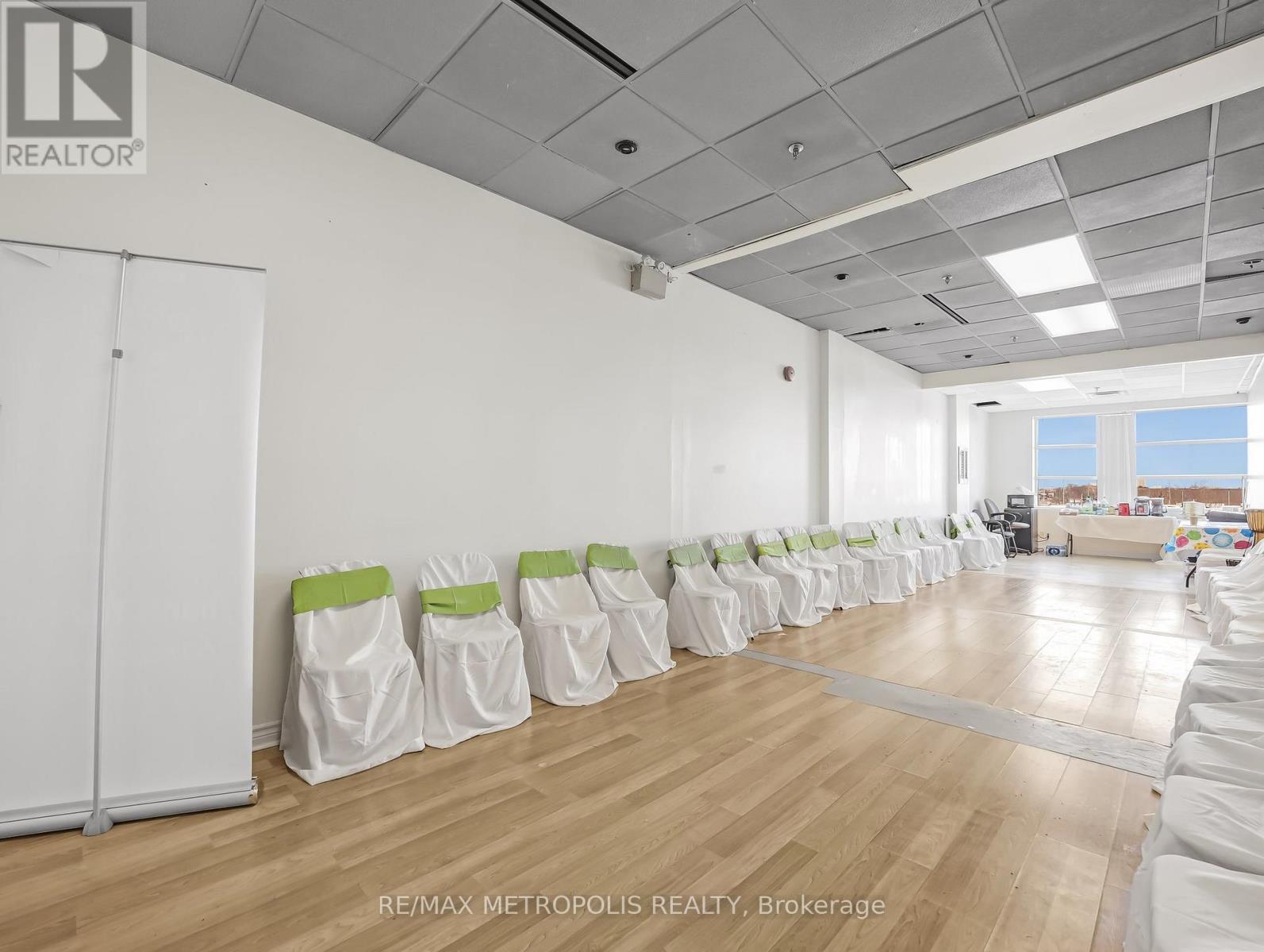 309 - 1550 South Gateway Road, Mississauga, Ontario  L4W 5G6 - Photo 8 - W12713188