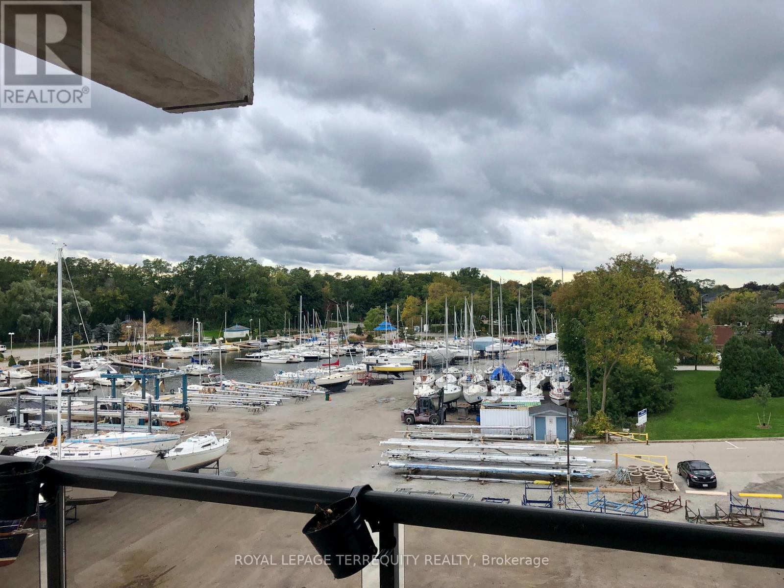 314 - 102 Bronte Road, Oakville, Ontario  L6L 6J5 - Photo 4 - W12713228