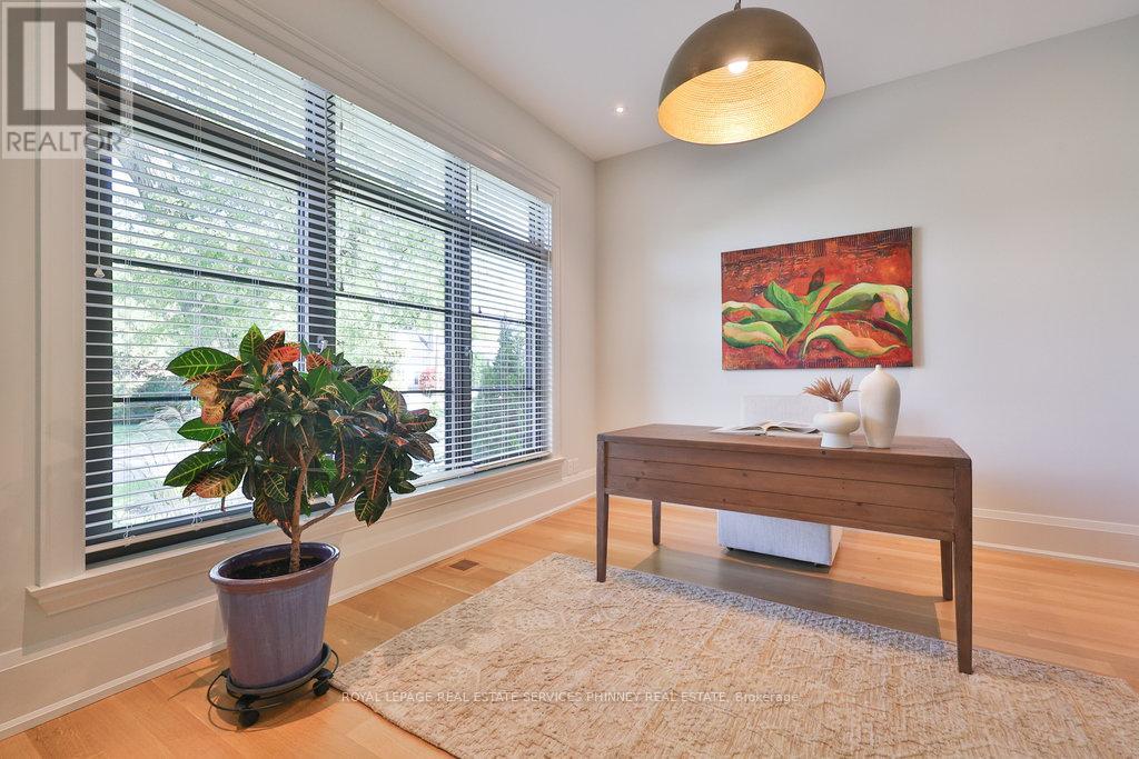 1456 Applewood Road, Mississauga, Ontario  L5E 2M1 - Photo 14 - W12713248