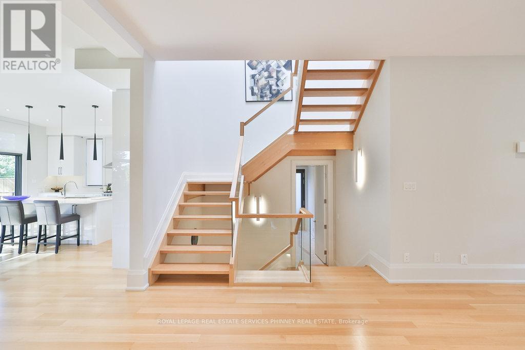 1456 Applewood Road, Mississauga, Ontario  L5E 2M1 - Photo 16 - W12713248