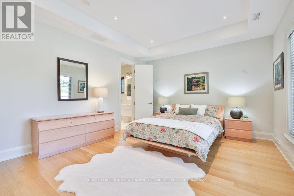 1456 Applewood Road, Mississauga, Ontario  L5E 2M1 - Photo 32 - W12713248