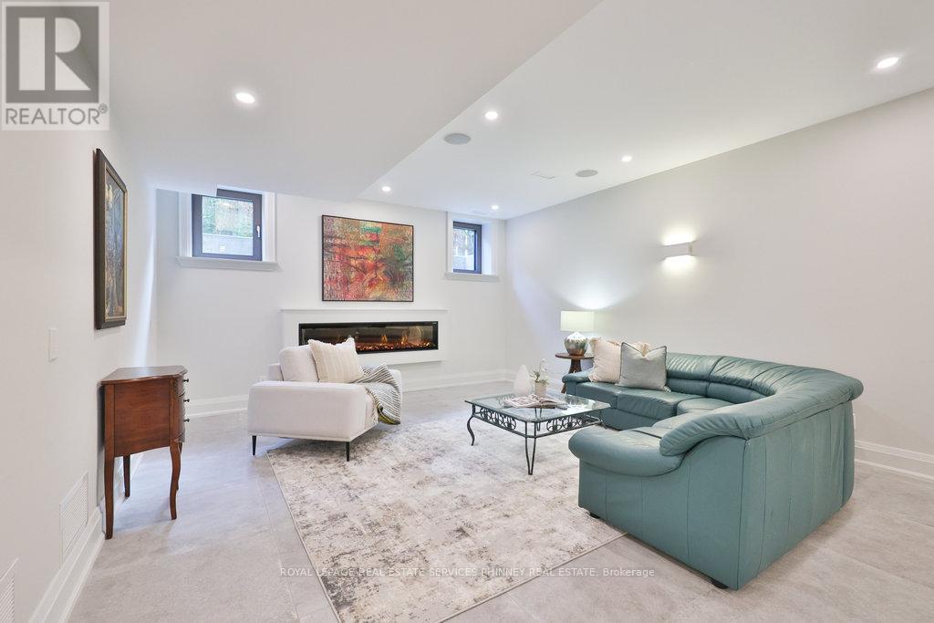 1456 Applewood Road, Mississauga, Ontario  L5E 2M1 - Photo 41 - W12713248