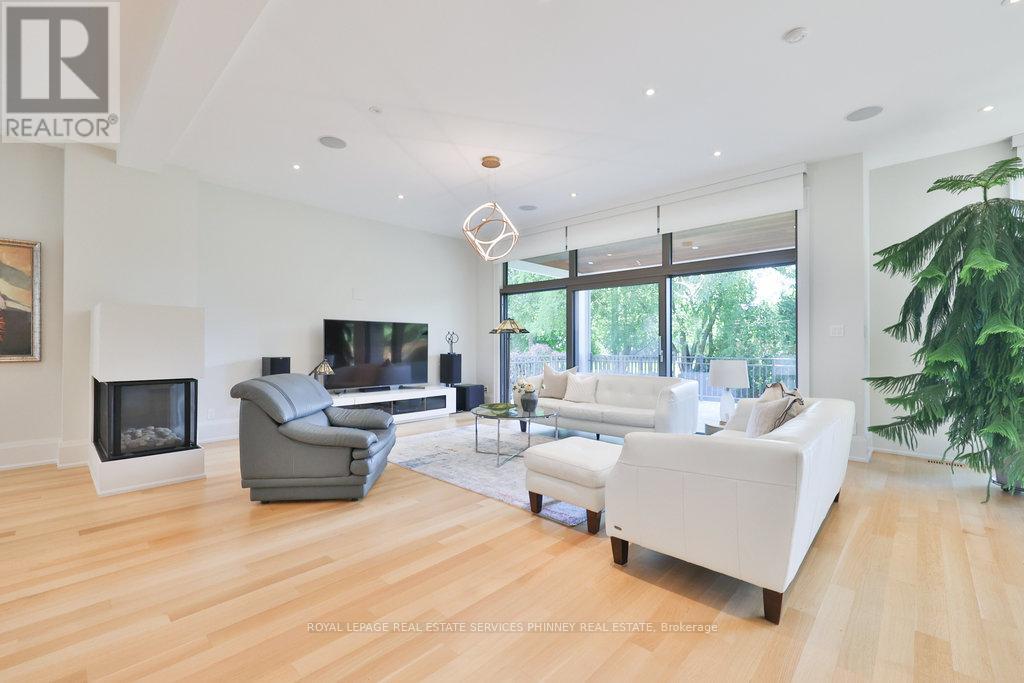 1456 Applewood Road, Mississauga, Ontario  L5E 2M1 - Photo 6 - W12713248