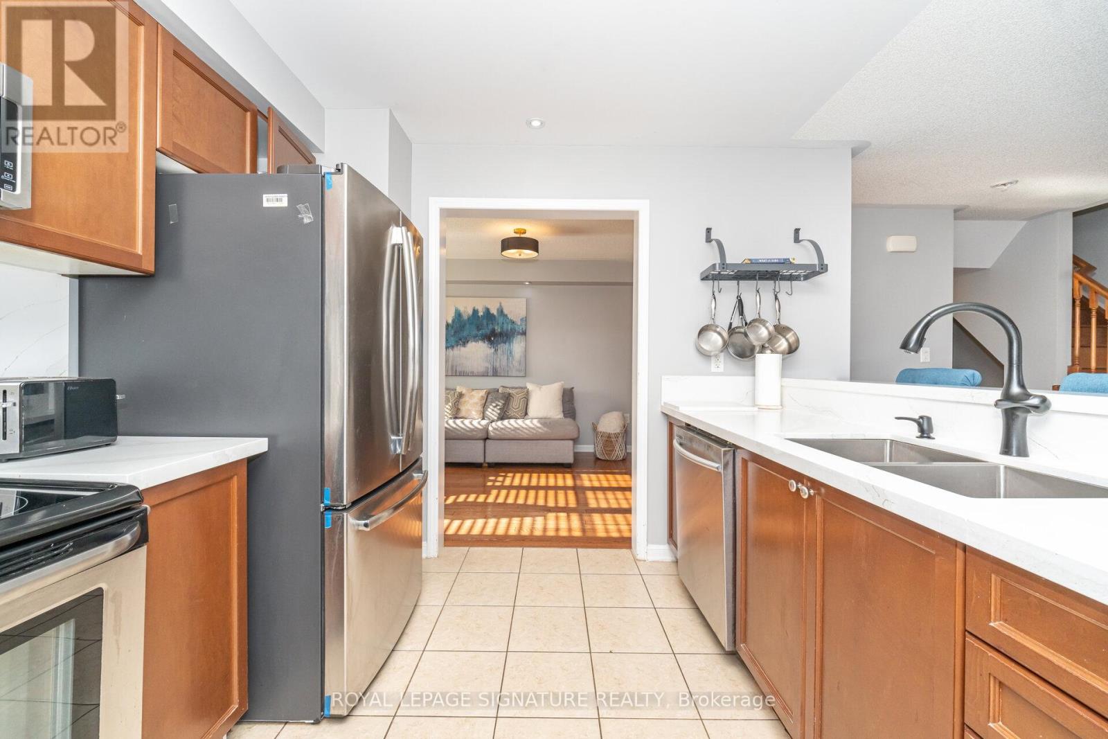 6 Baby Pointe Trail, Brampton, Ontario  L7A 0W1 - Photo 15 - W12713254