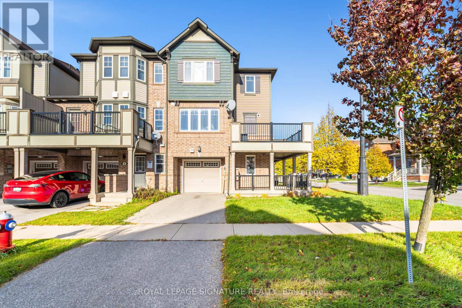 6 Baby Pointe Trail, Brampton, Ontario  L7A 0W1 - Photo 3 - W12713254