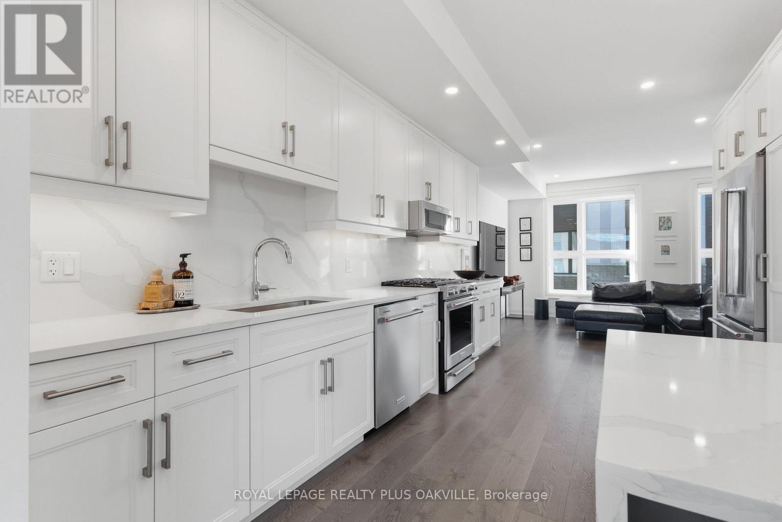 3228 Ellyn Common, Burlington, Ontario  L7N 0A3 - Photo 15 - W12713278