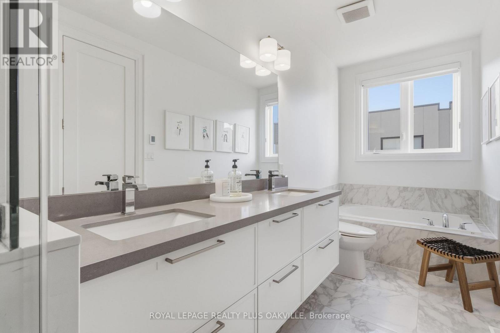 3228 Ellyn Common, Burlington, Ontario  L7N 0A3 - Photo 30 - W12713278