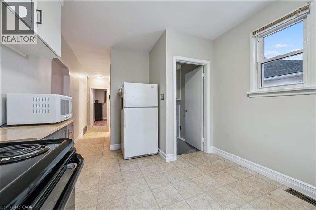 7 Elmwood Avenue, Cambridge, Ontario  N1R 4X7 - Photo 15 - 40798100