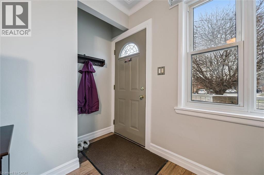 7 Elmwood Avenue, Cambridge, Ontario  N1R 4X7 - Photo 4 - 40798100