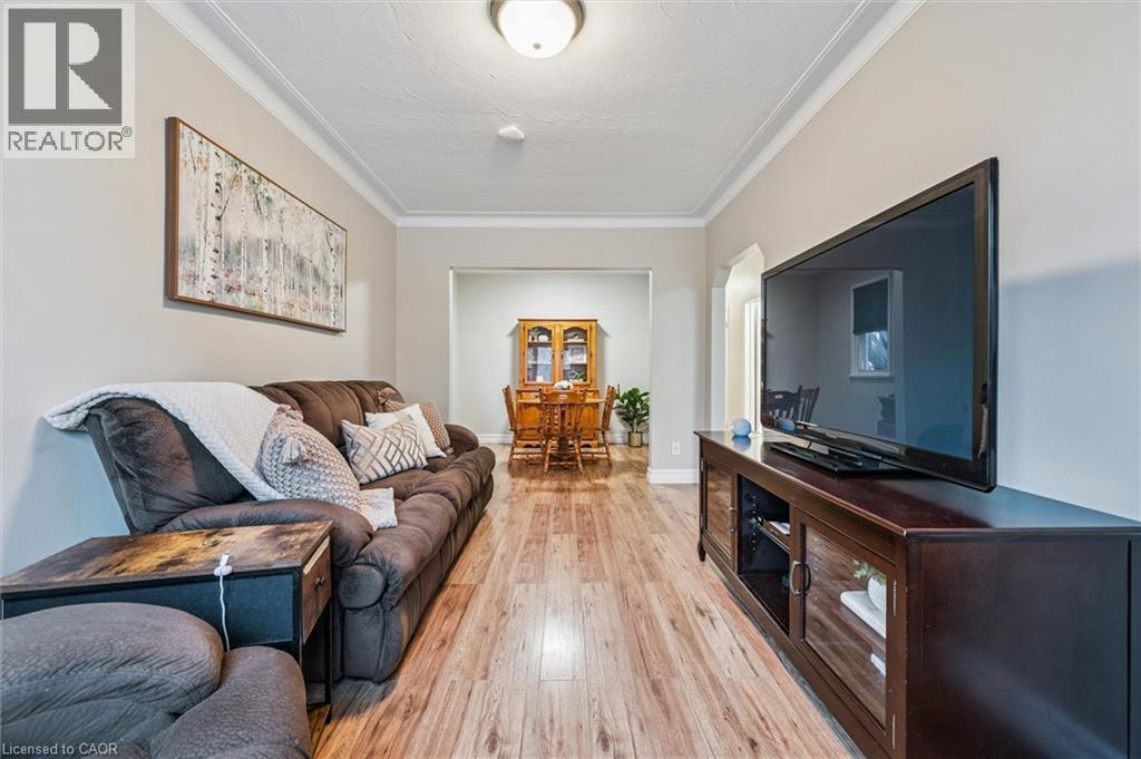 7 Elmwood Avenue, Cambridge, Ontario  N1R 4X7 - Photo 7 - 40798100