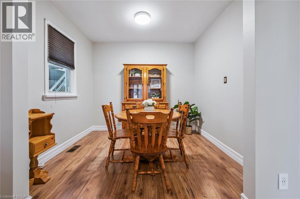 7 Elmwood Avenue, Cambridge, Ontario  N1R 4X7 - Photo 8 - 40798100