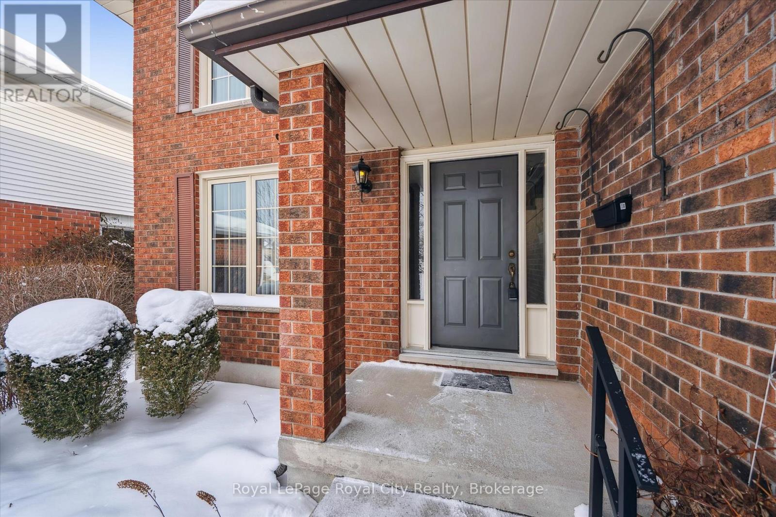 22 Pheasant Run Drive, Guelph (Kortright Hills), Ontario  N1C 1B2 - Photo 3 - X12713354