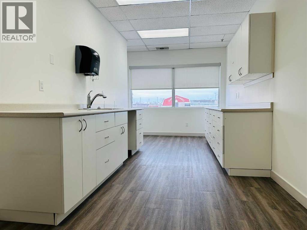 208, 10006 101 Avenue, Grande Prairie, Alberta  T8V 0Y1 - Photo 11 - A2122647