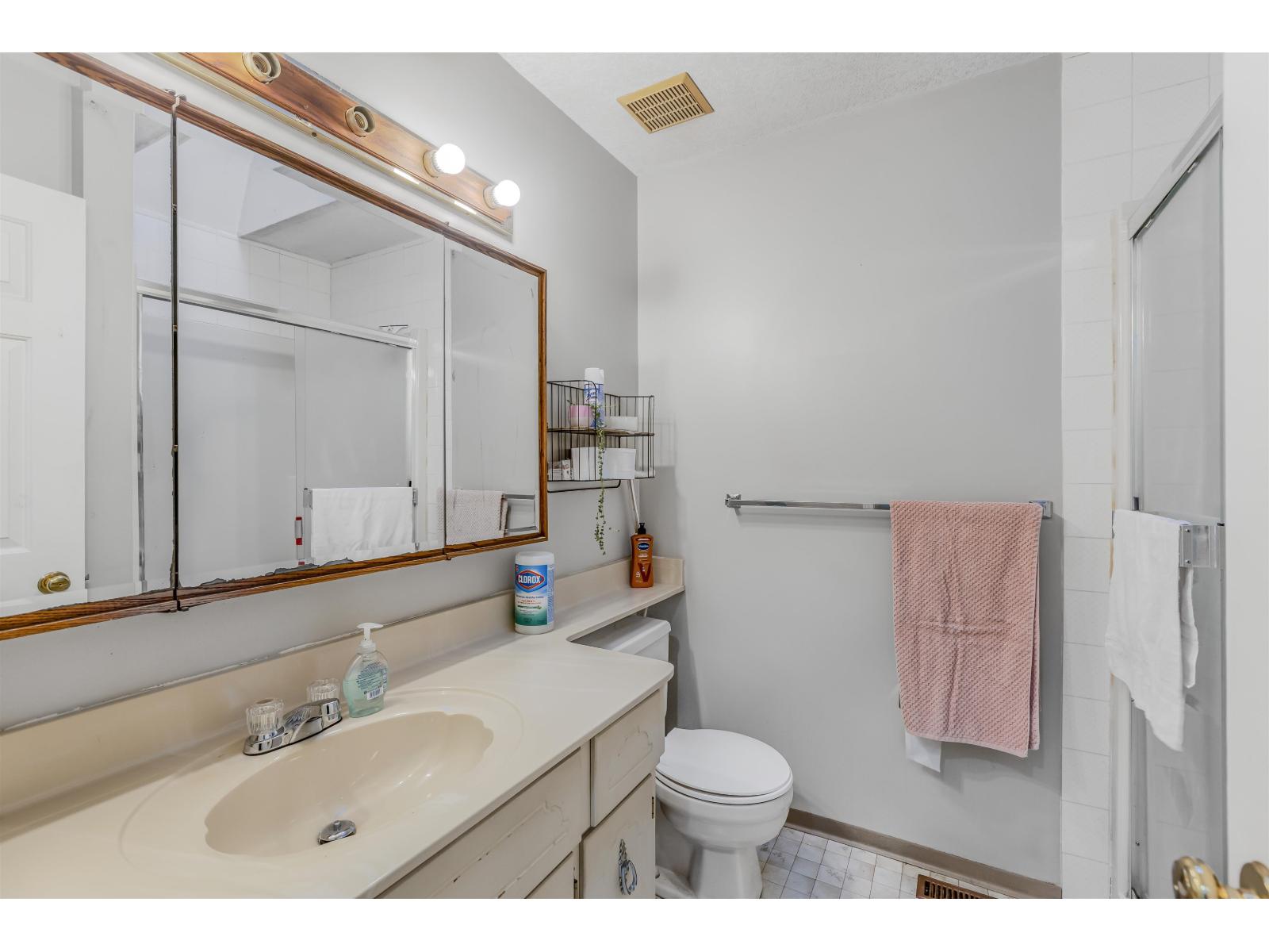 15482 92a Avenue, Surrey, British Columbia  V3R 9B1 - Photo 13 - R3080906