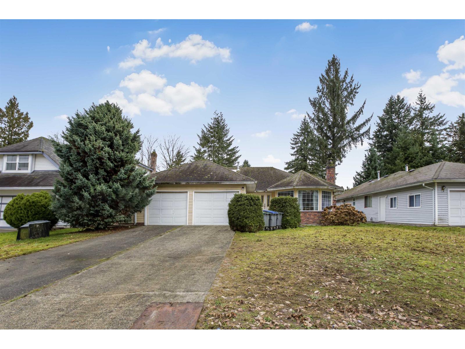 15482 92a Avenue, Surrey, British Columbia  V3R 9B1 - Photo 1 - R3080906