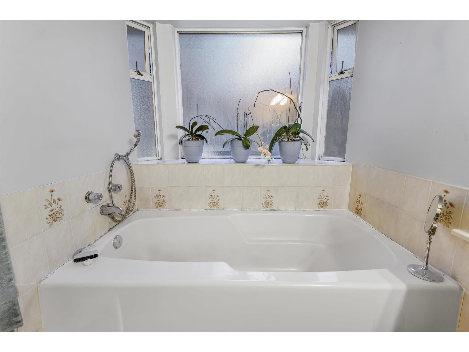 15482 92a Avenue, Surrey, British Columbia  V3R 9B1 - Photo 18 - R3080906