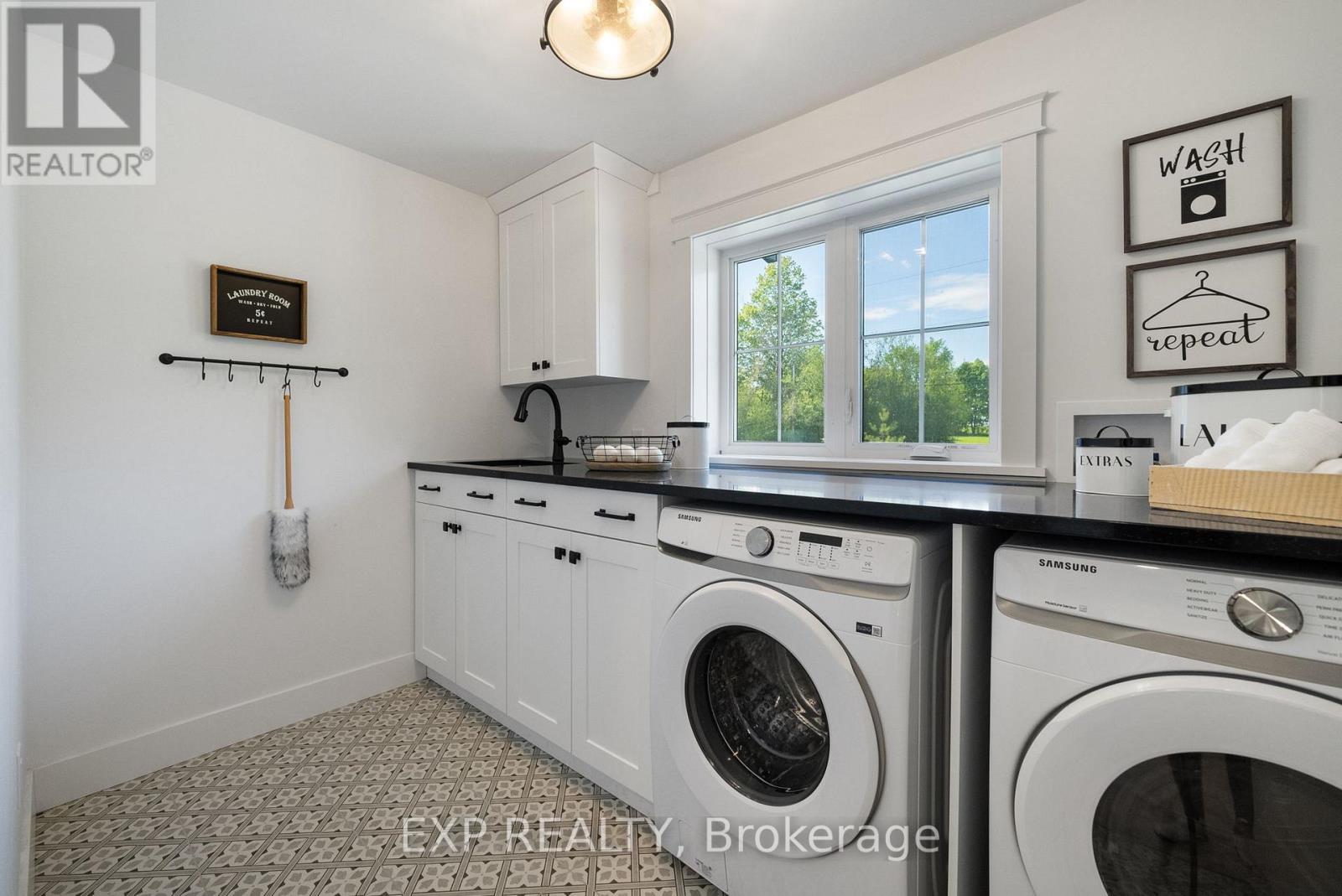 1499 Lakeside Drive, Prince Edward County (Ameliasburg Ward), Ontario  K0K 1T0 - Photo 13 - X12713296