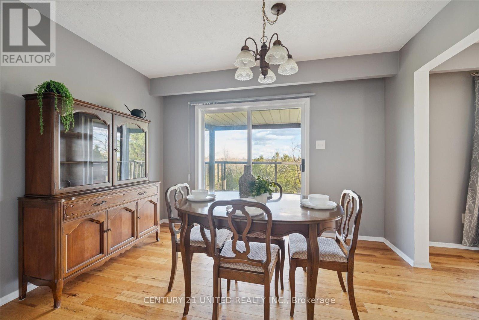 1551 Cherryhill Road, Peterborough (Monaghan Ward 2), Ontario  K9K 1A7 - Photo 11 - X12713454