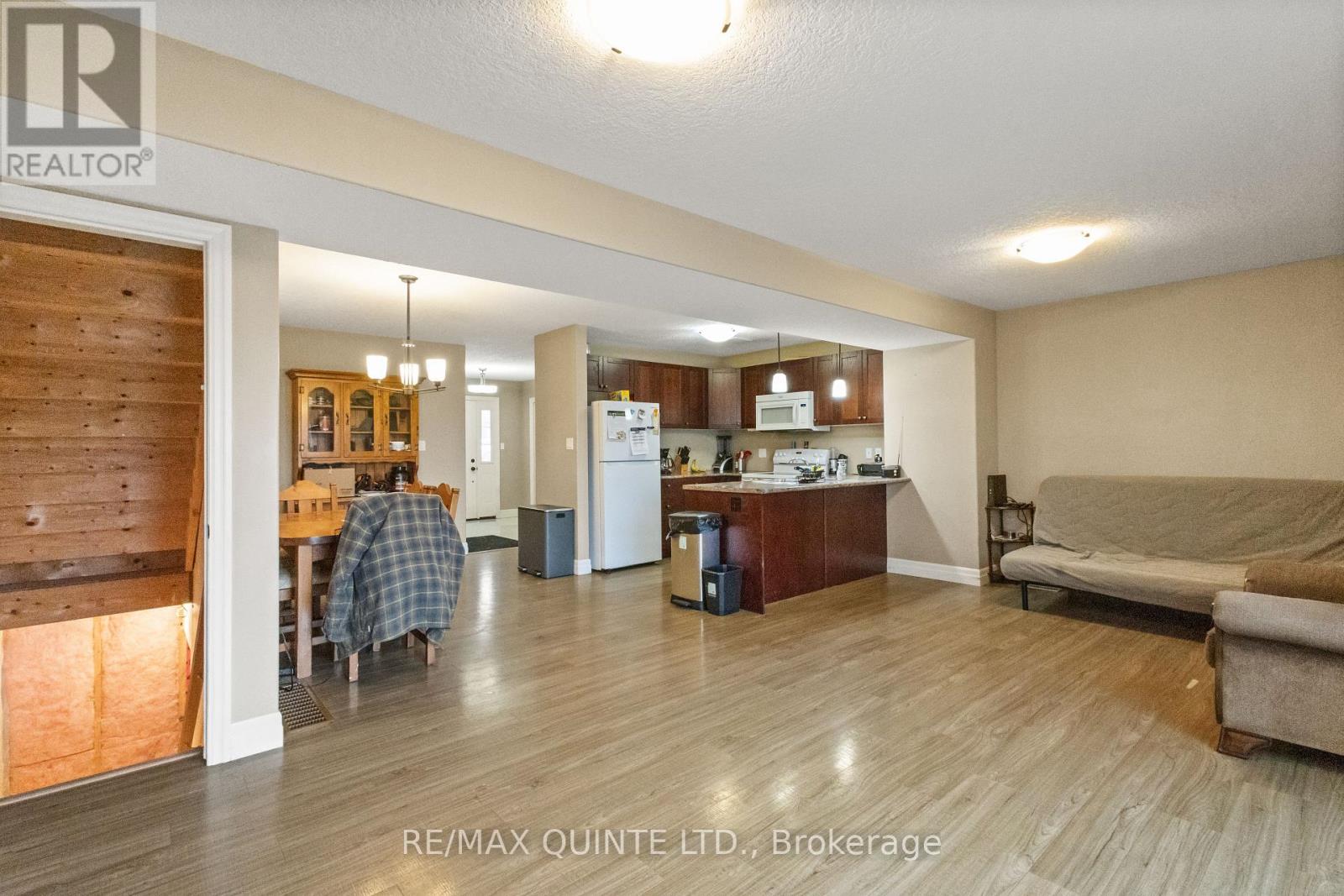 50 Cortland Crescent, Quinte West (Murray Ward), Ontario  K8V 0E9 - Photo 12 - X12713480