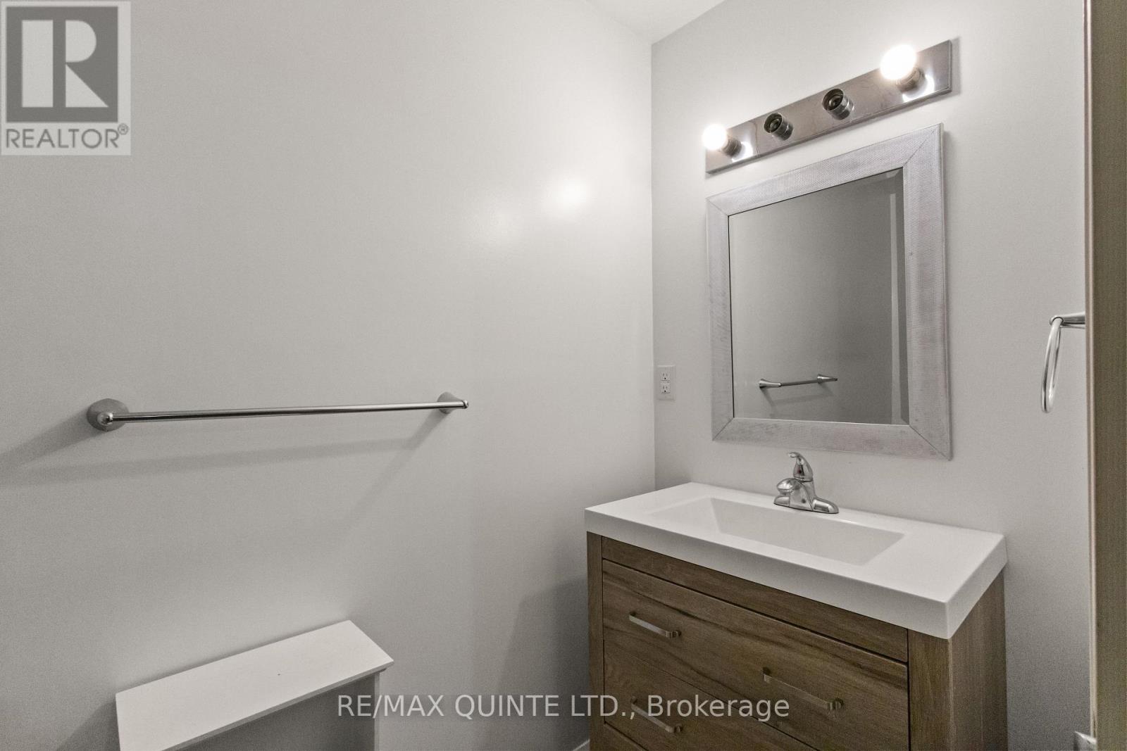 50 Cortland Crescent, Quinte West (Murray Ward), Ontario  K8V 0E9 - Photo 29 - X12713480